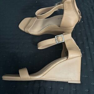 wide wedge sandal